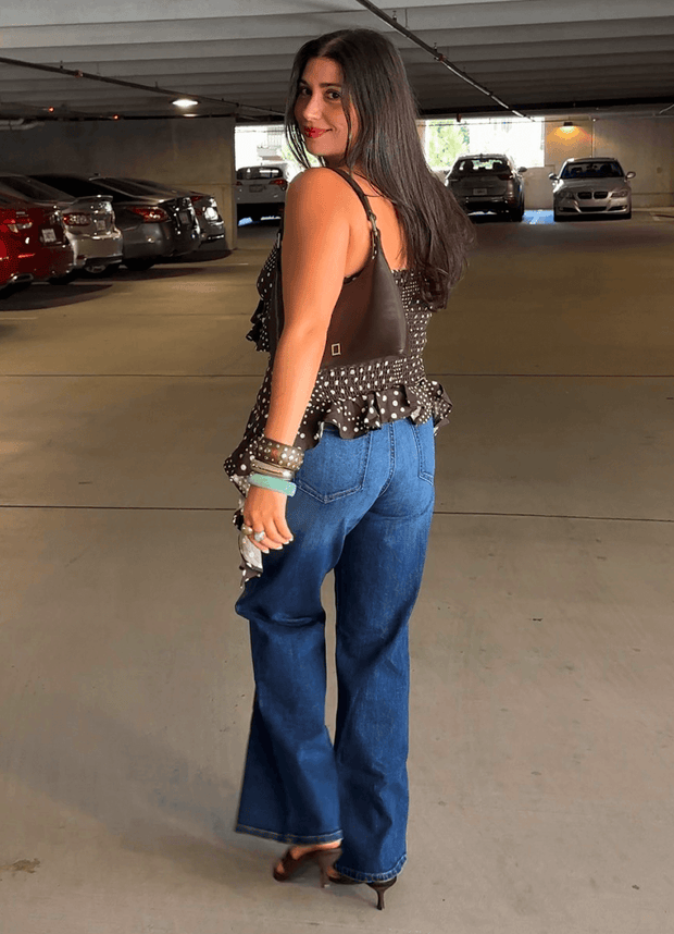 Amanda is 5'4''